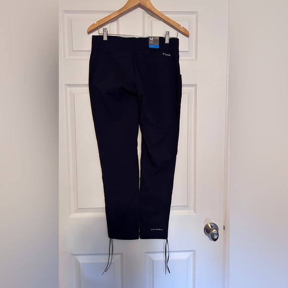 Ladies Columbia Pants - Picture 2 of 12